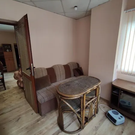 Guest house Къща Под Наем Ивановата Къща *